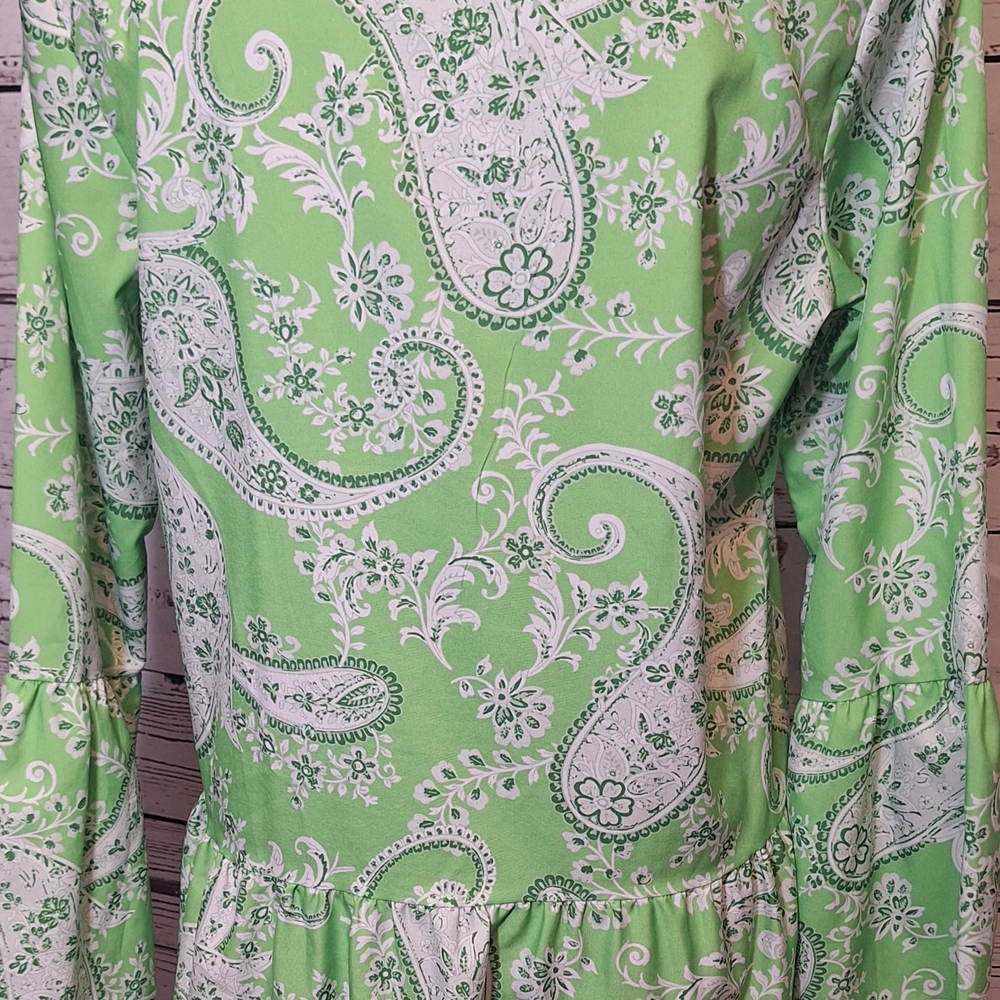 SundayUp Vibrant Green Patterned Bell Sleeve Tiered Dress Sz. M #1976 - Picture 4 of 8